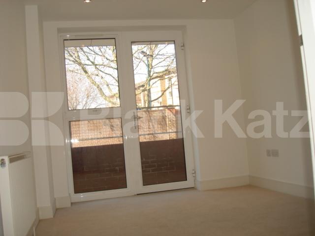 			1 Bedroom, 1 bath, 1 reception Apartment			 Gloucester Court, Rowcross St., Bermondsey